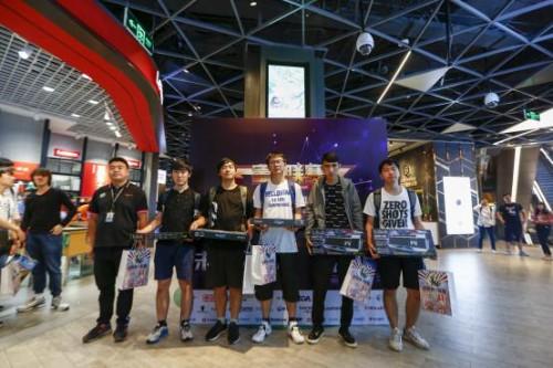 富·聯(lián)賽S2上海站 征戰(zhàn)未來(lái)，電競(jìng)與信息科技的跨界融合